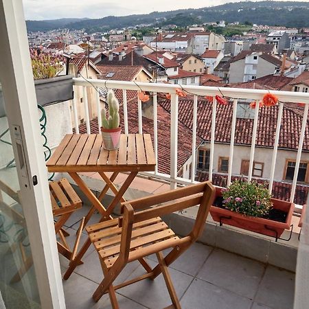 Duplex Luminoso Con Vistas En El Centro De Ourenseアパートメント エクステリア 写真