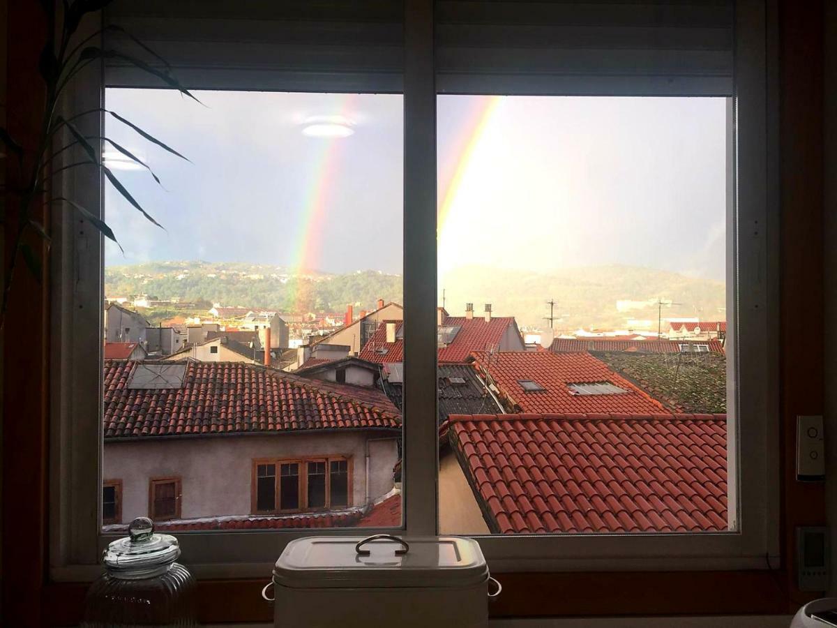 Duplex Luminoso Con Vistas En El Centro De Ourenseアパートメント エクステリア 写真
