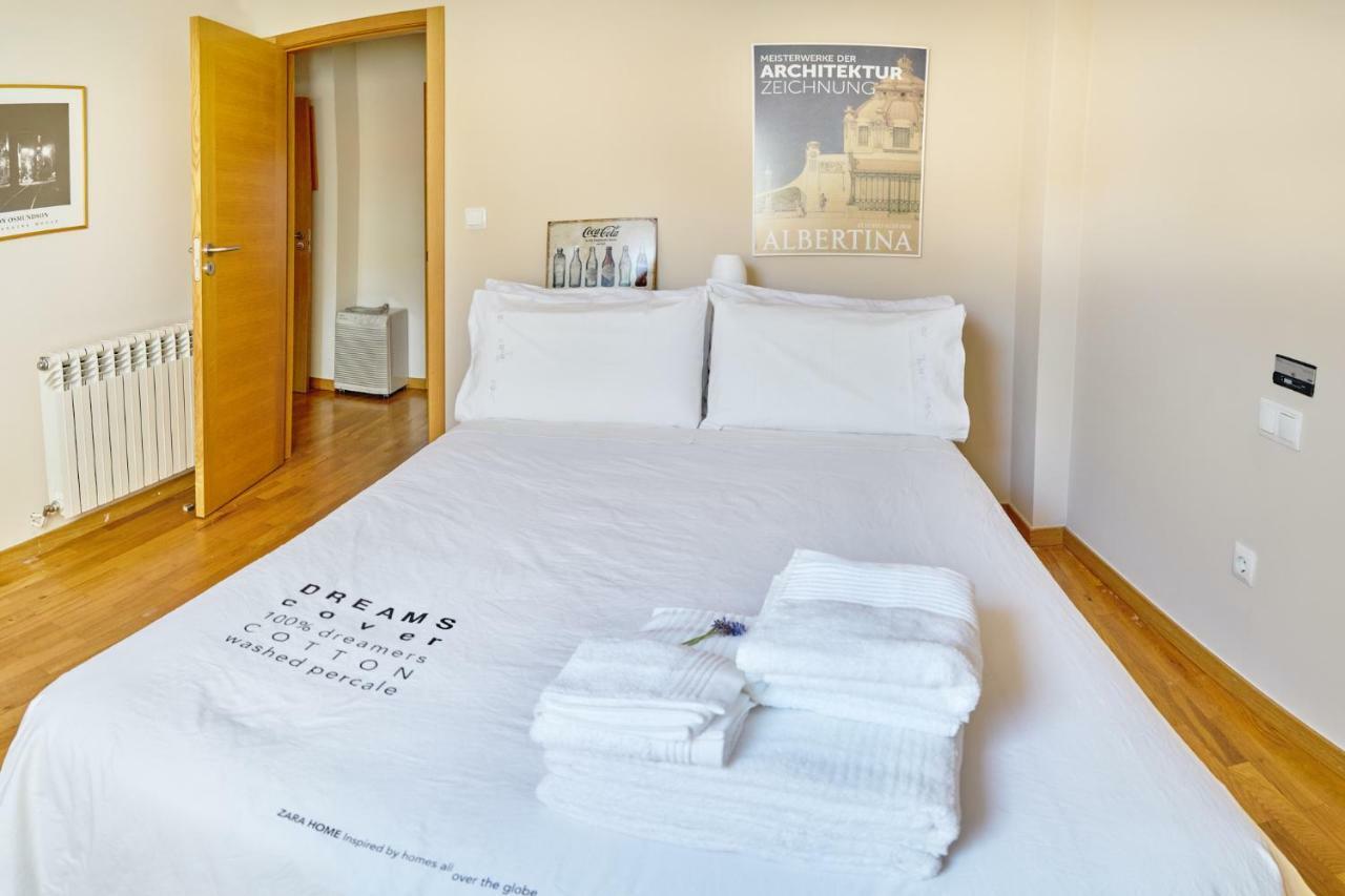 Duplex Luminoso Con Vistas En El Centro De Ourenseアパートメント エクステリア 写真